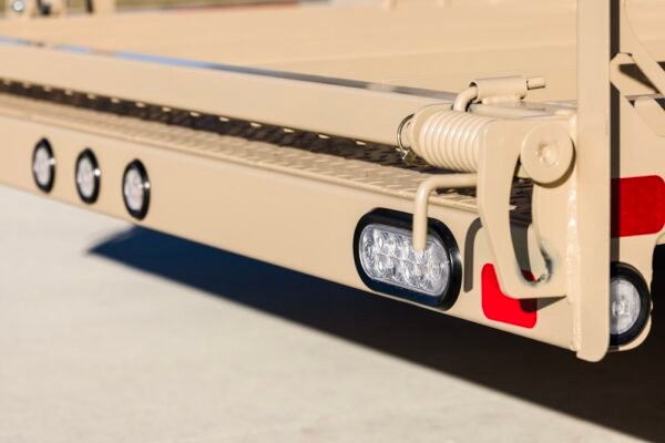 U3X - 7K TANDEM AXLE UTILITY